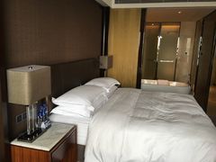 -中山利和希尔顿酒店