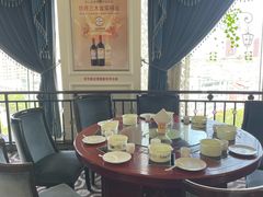 -蓝鲸大酒店旋转餐厅