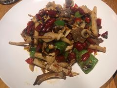 -十三式重庆江湖菜(金茂览秀城店)