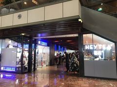 门面-喜茶(上海正大广场店)