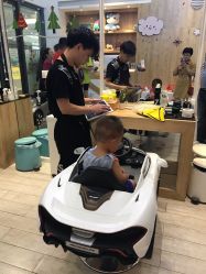 点击看大图 -奇怪的独角兽亲子理发沙龙