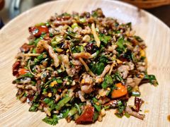 撇菜根胡辣子炒肉碎-多哥水傣味餐厅(司马巷店)