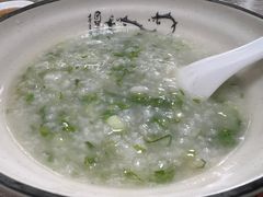 生滚鱼片粥-曼曼汤包(建国西路店)