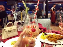 炸小牛肉排配蔓越莓酱-Seerestaurant Im Weissen Rössl