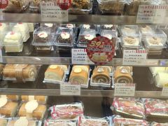 -红宝石·鲜奶小方·海派西点房(莘庄龙之梦店)