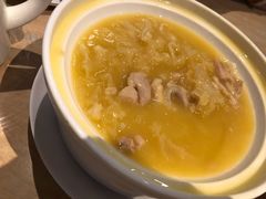浓汤花胶鸡-避风塘(百联东郊店)
