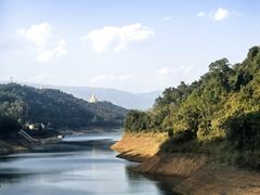 -孔雀湖生态旅游区