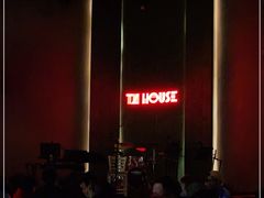 -TZ House音乐现场(来福士中心店)