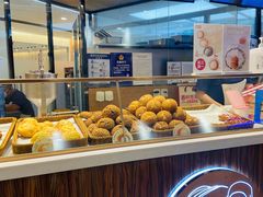 面包甜点陈列柜-西树泡芙(蓝色港湾店)