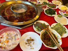 -山城年华老火锅(玉林店)