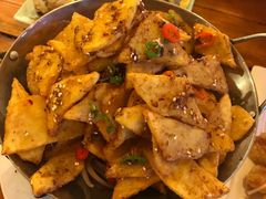 -闯关东东北农家菜(崂山石老人店)