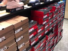 -SKECHERS 斯凯奇(上海国际时尚中心店)