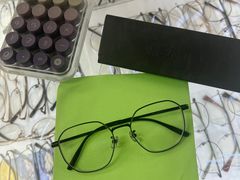 -潘多拉眼镜·蔡司依视路明月(潘家园店)