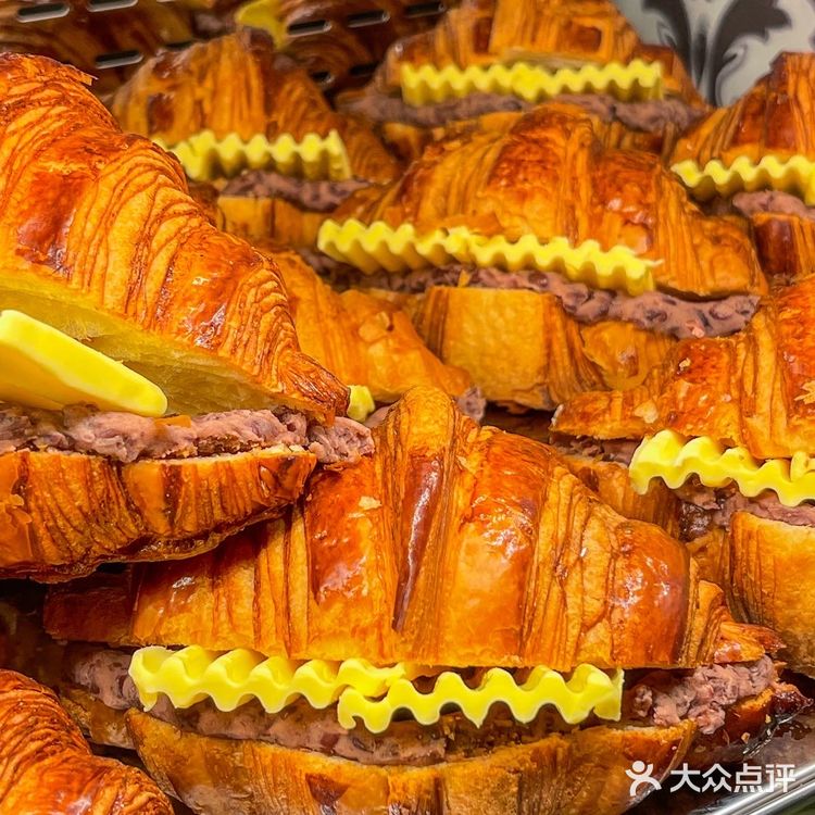 武汉这家新店我敢说绝对是新晋排队王…