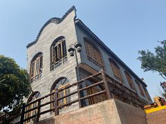 -楠柏弯休闲山庄(梨花溪店)