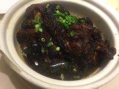 -老码头黑皮肘子锅包肉(赣水路店)