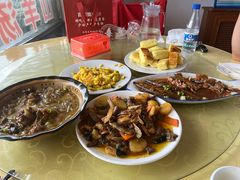 -华龙特色大骨鸡农家菜馆