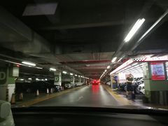 -万象城-停车场