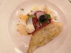 黑松露鱼子酱牛里脊塔塔-摩根扒房(桐梓林店)