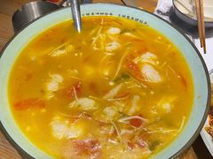 -临界音乐酒馆·小龙虾·江湖菜(华熙LIVE·鱼洞店)