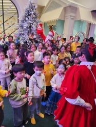 -奈尔宝·儿童乐园·亲子餐厅(华采天地店)