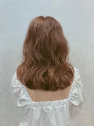 -PE SALON