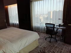 -上海虹桥西郊假日酒店