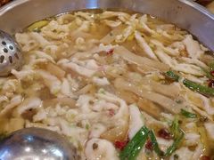 酸萝卜兔肉汤锅-芭夯兔·无骨兔汤锅(华阳店)