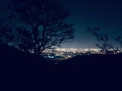 -鬼笑石后山停车场