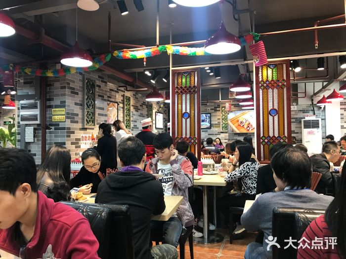 荔银肠粉(广州天河华利路店)大堂图片