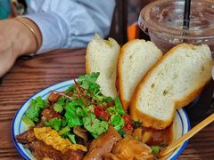 -CowCow其其·牛杂咖啡公司(六运店)