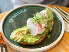 牛油果温泉蛋吐司-O'mills Sourdough Bakery&Bistro(永嘉路店)