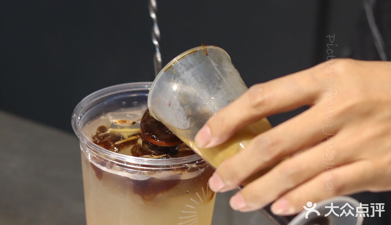 来自台湾的潮饮咖啡店‼️内地首家落户海口