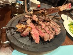 -恰餐厅及酒吧 CHAR Bar & Grill (北京丽都皇冠假日店)