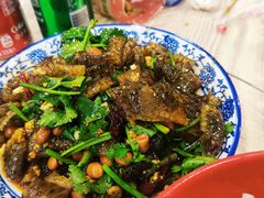 -江城燕子大排档(江汉路步行街店)