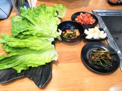 -肉甲韩国木炭烤肉(新壹街1店)