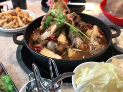 -沪小胖小龙虾(淮海中路旗舰店)