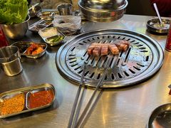 -哈哈碳都·牛肋条无限自助烤肉(台江万达店)