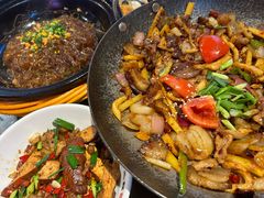 -富正毅三下锅·湘西韵味(天门山索道店)