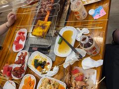 -哈尔滨小酒馆·鲜肉现穿自助烧烤(康新花园店)