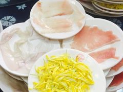 -桥香园云南过桥米线(金马碧鸡店)