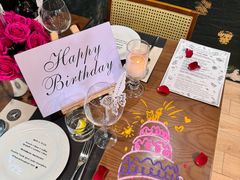 -Mark&Mars Restaurant