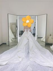 -禕·愫白婚纱商店