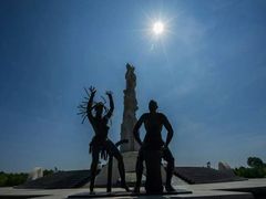 -长春世界雕塑园冰雪艺术天地