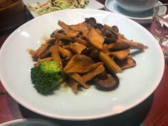 -窄巷子陕菜馆·地道陕西菜(粉巷店)