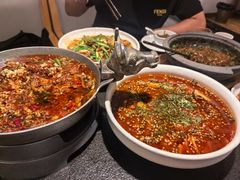 -万重锦·人文川菜馆(骡马市店)