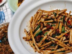 -靓虾二哥长沙地标小龙虾(五一广场店)