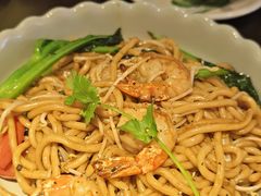 -大头虾越式风味餐厅(光明广场店)