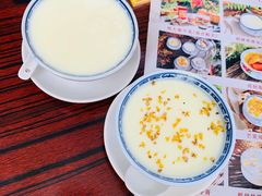 香滑凤凰奶-周大娘牛乳(旧寨古村总店)