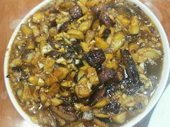 -巷子深菜馆·津门肘子(滨海店)